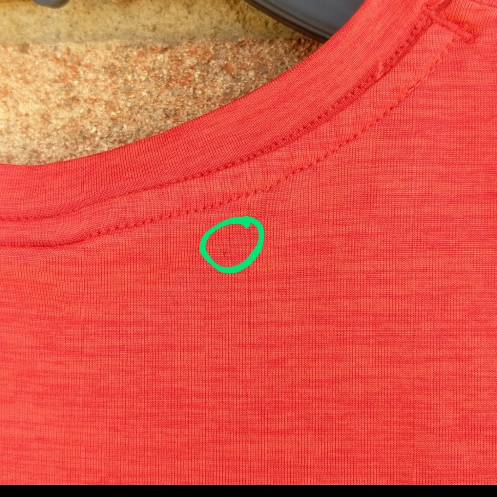 Nike  Dri-fit Top Size Large - Picture 6 of 6